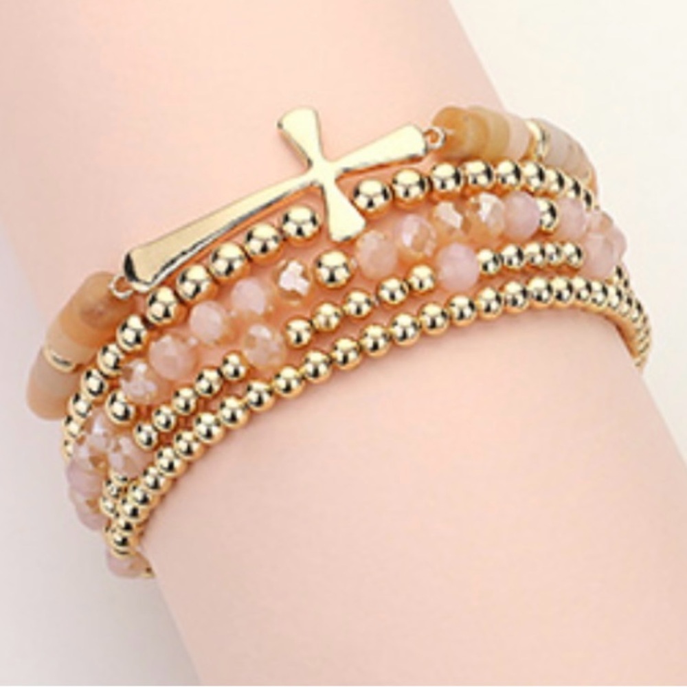 Elegant Gold and Pink Beaded Bracelet